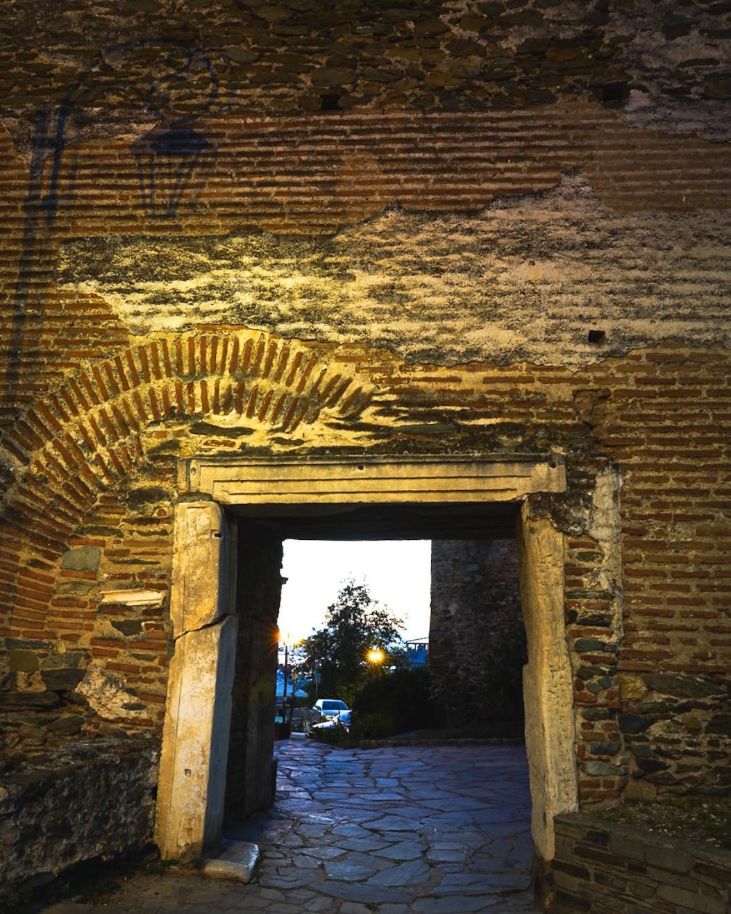 Appartamento Beyond The Castle Salonicco Esterno foto