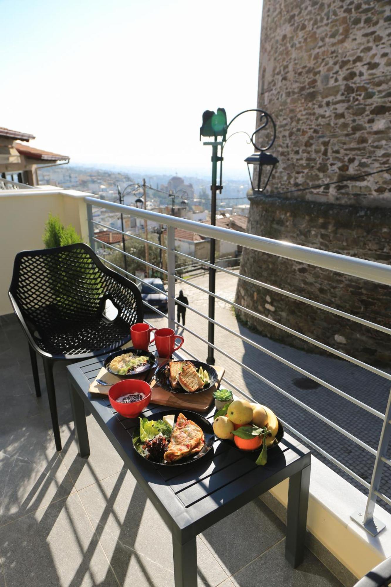 Appartamento Beyond The Castle Salonicco Esterno foto